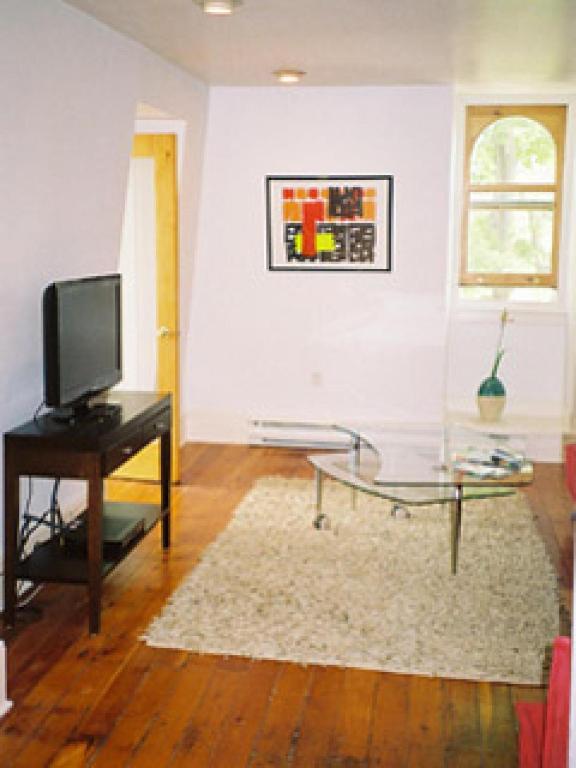 Absolute 1000 Islands Monthly Suites Gananoque Ruang foto